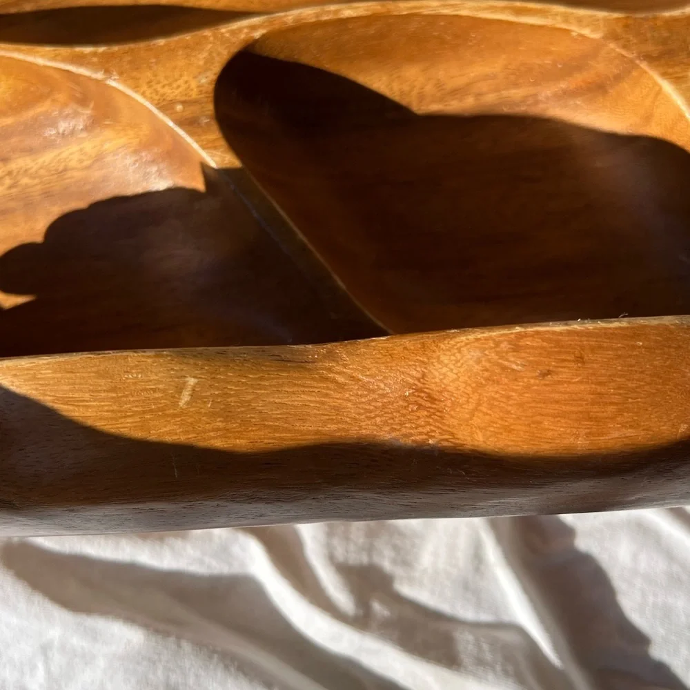 Vintage Alii Wood Monkey Pod Divided Nut or Candy Dish Kona HI Explorers Cove
